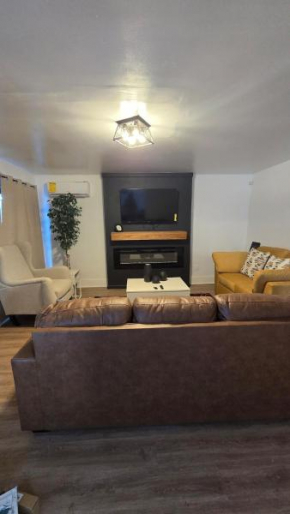 Luxury 4Bedroom Modern Escape